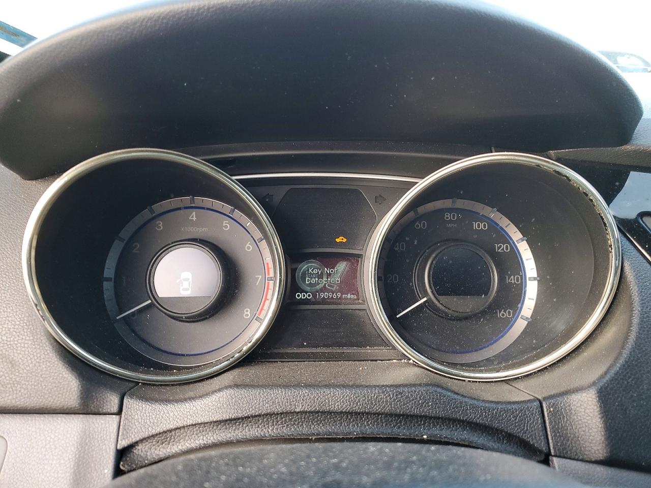 2013 HYUNDAI SONATA SE photo 9