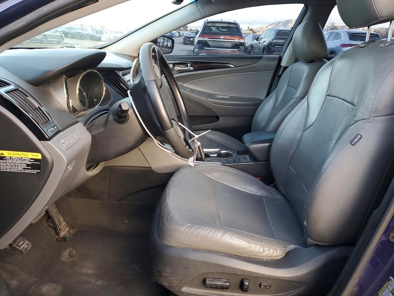 2013 HYUNDAI SONATA SE photo 7
