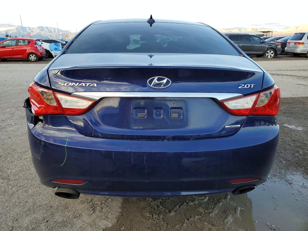 2013 HYUNDAI SONATA SE photo 6