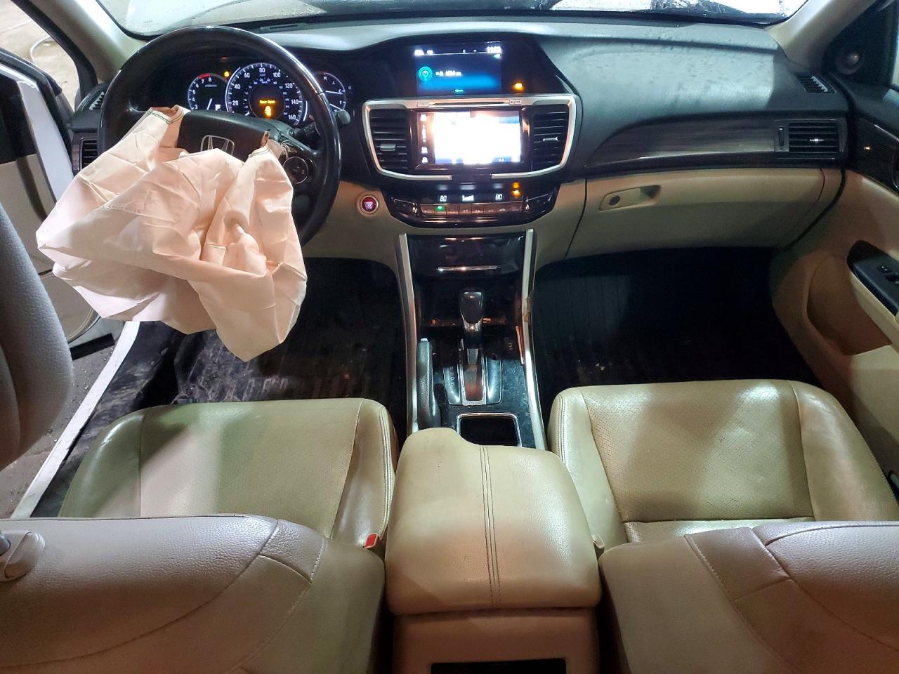 2017 HONDA ACCORD TOURING photo 8