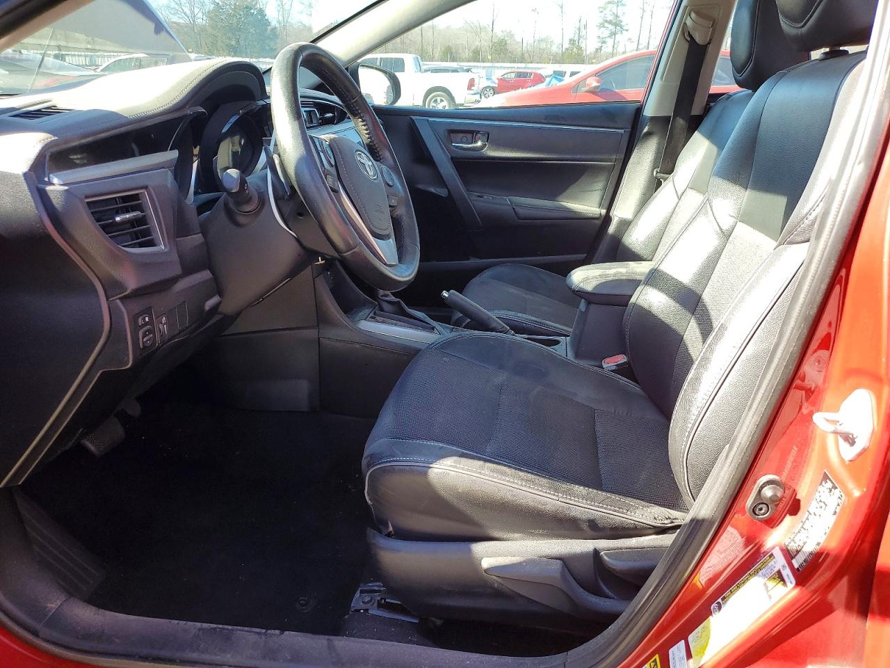 2014 TOYOTA COROLLA L photo 7