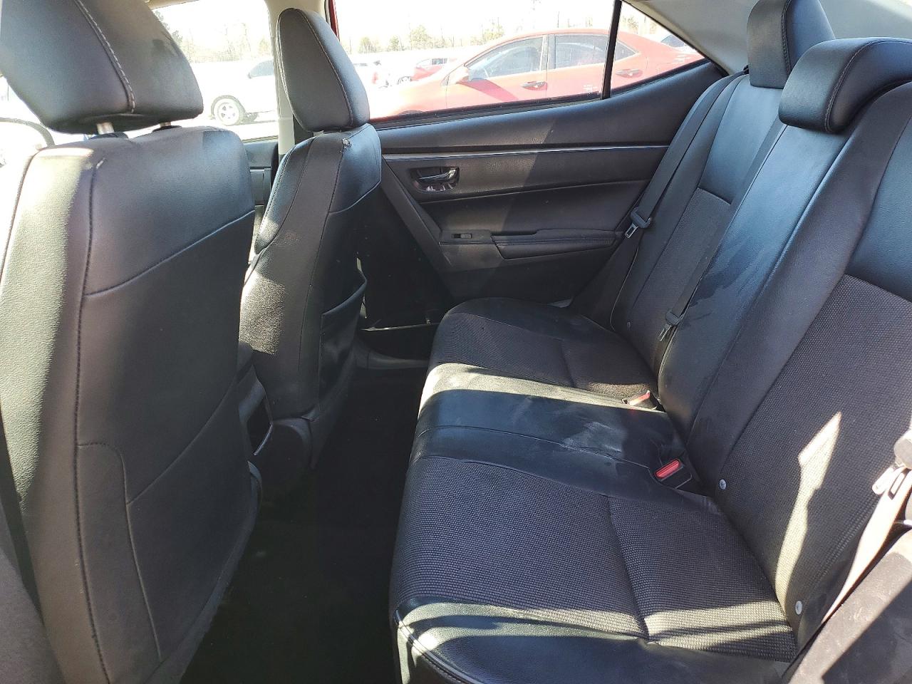 2014 TOYOTA COROLLA L photo 10
