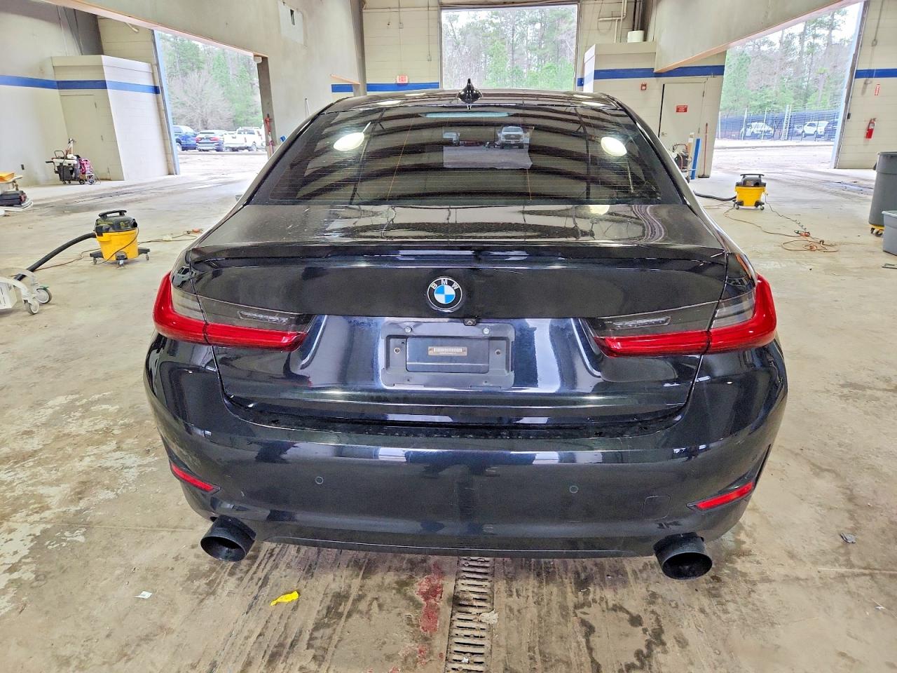 2020 BMW 330XI photo 6