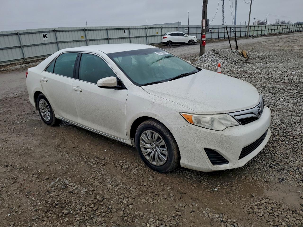2014 TOYOTA CAMRY L photo 4