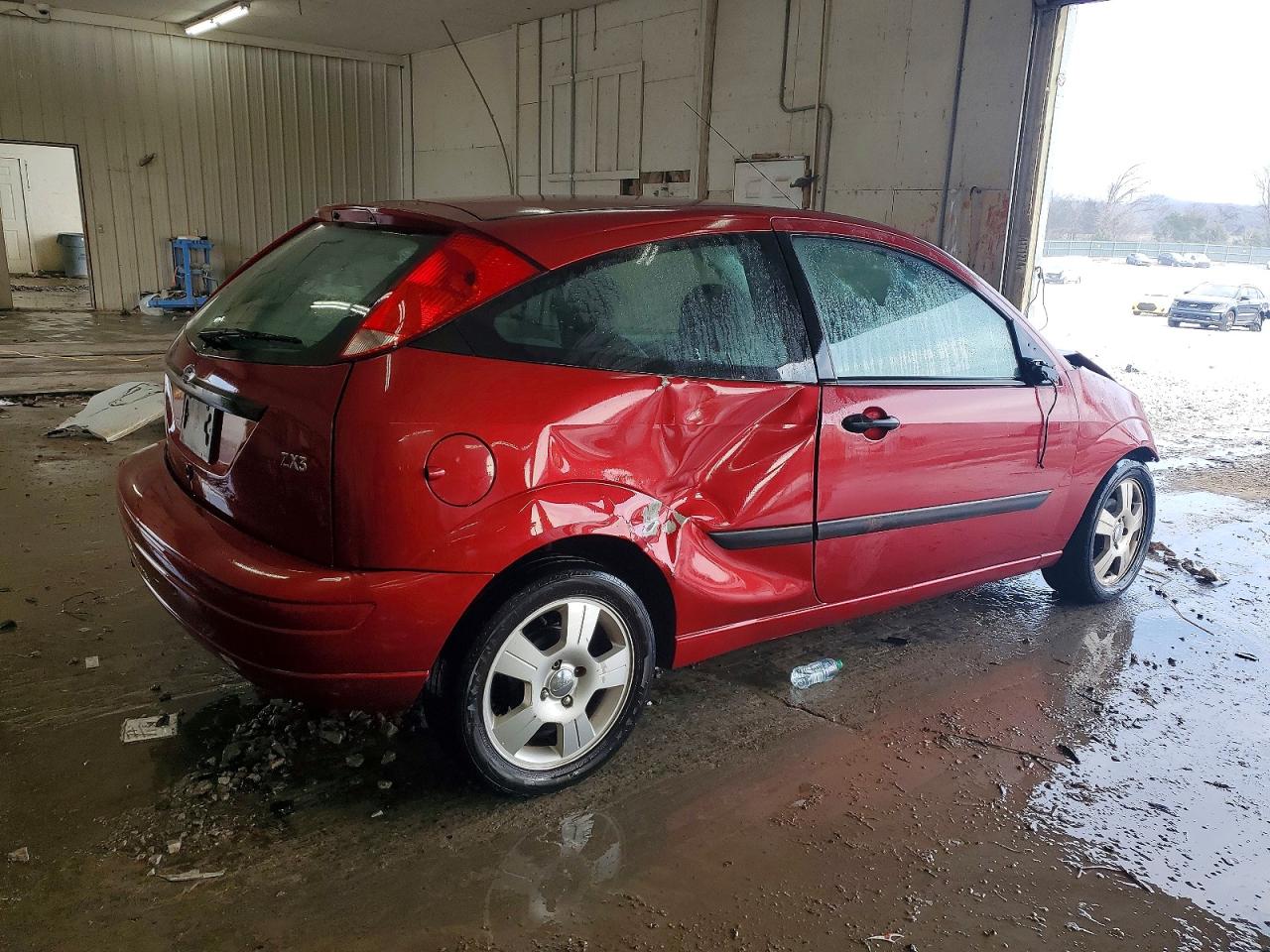 2003 FORD FOCUS ZX3 photo 3