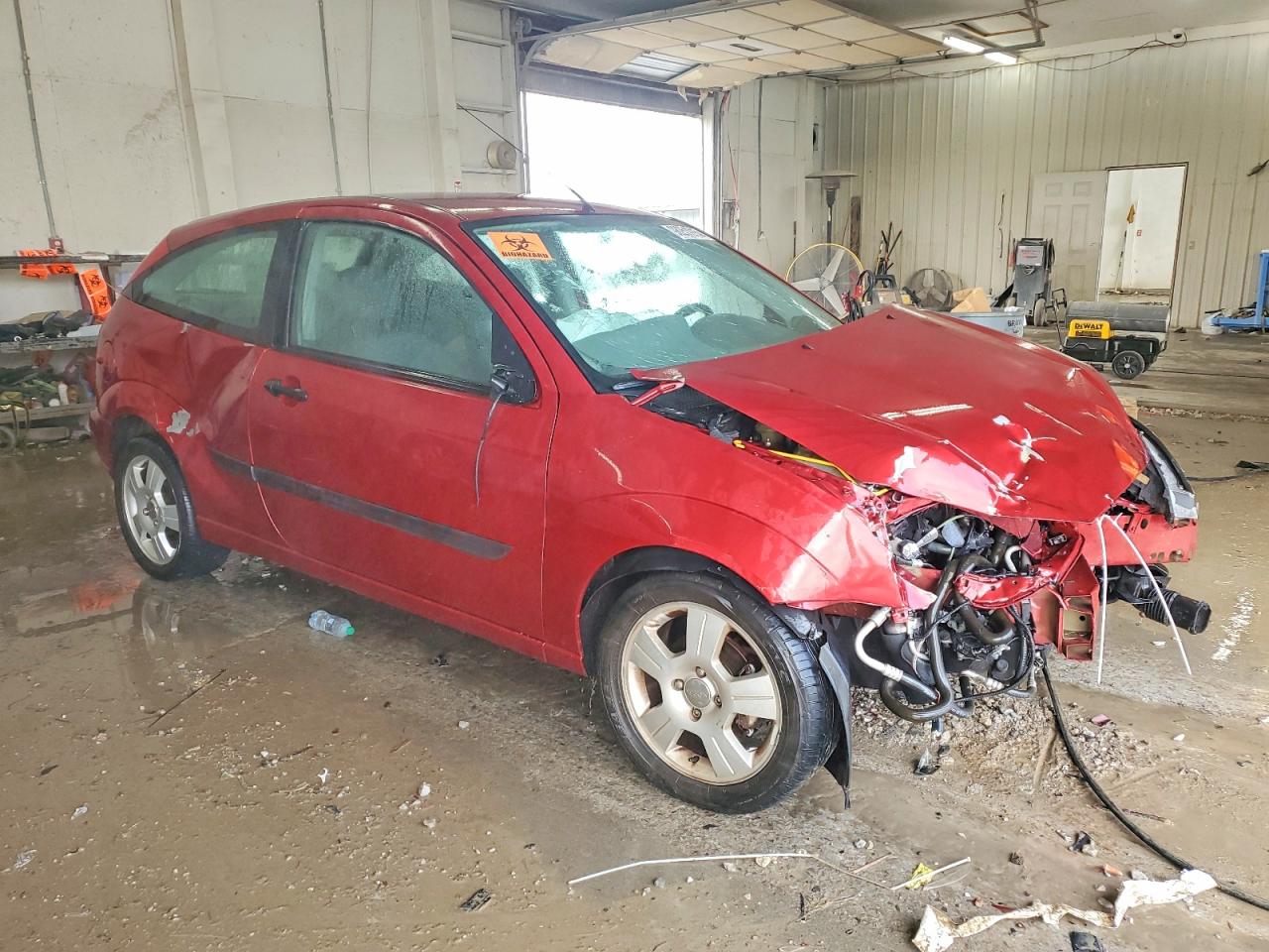 2003 FORD FOCUS ZX3 photo 4