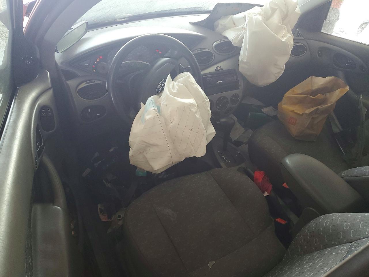 2003 FORD FOCUS ZX3 photo 8