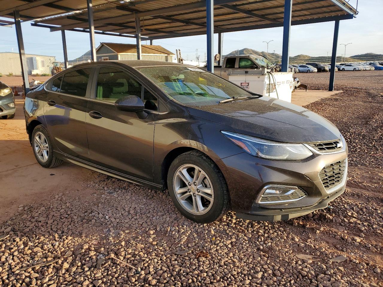 2017 CHEVROLET CRUZE LT photo 4