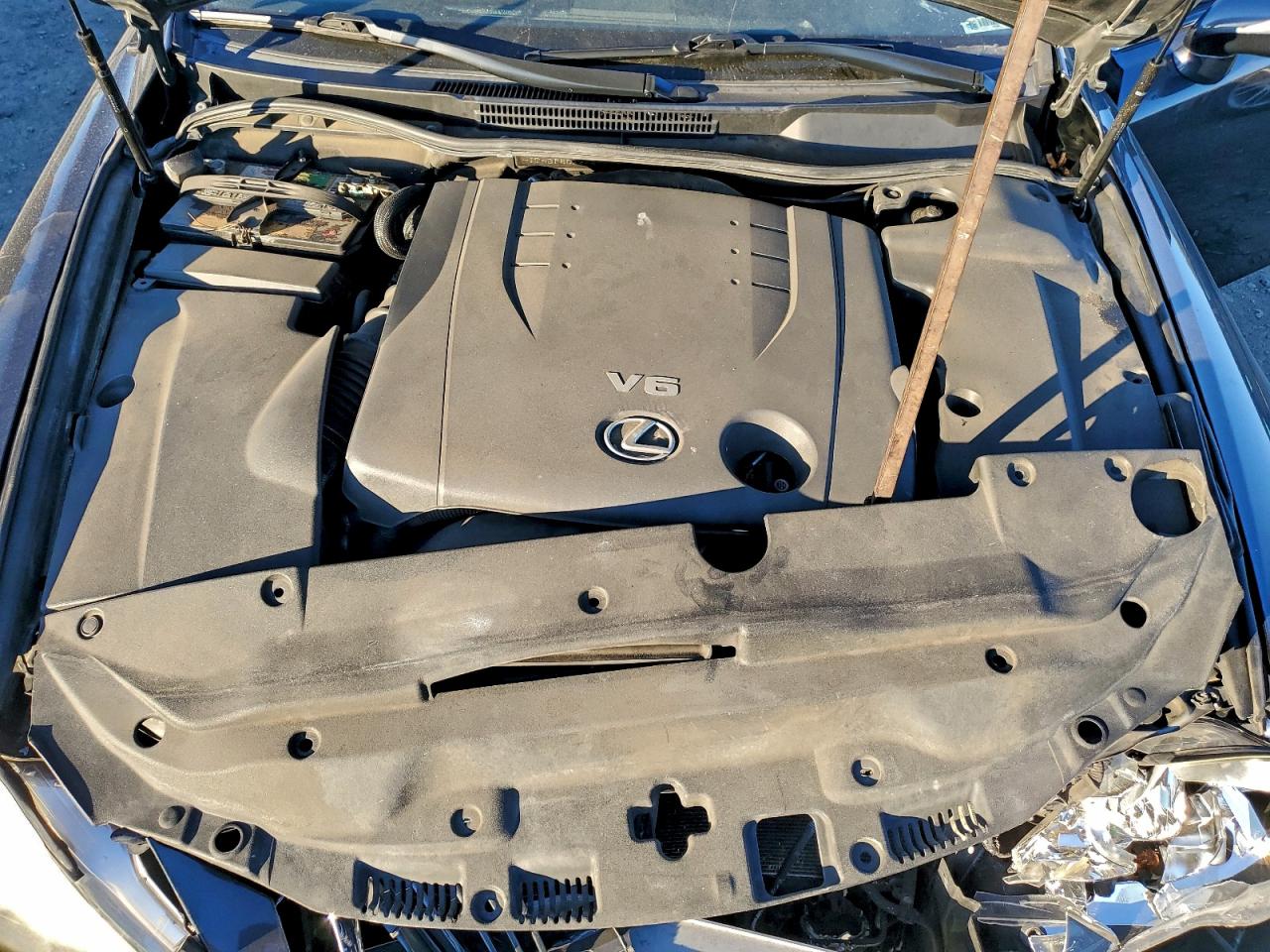 2010 LEXUS IS 250 photo 11