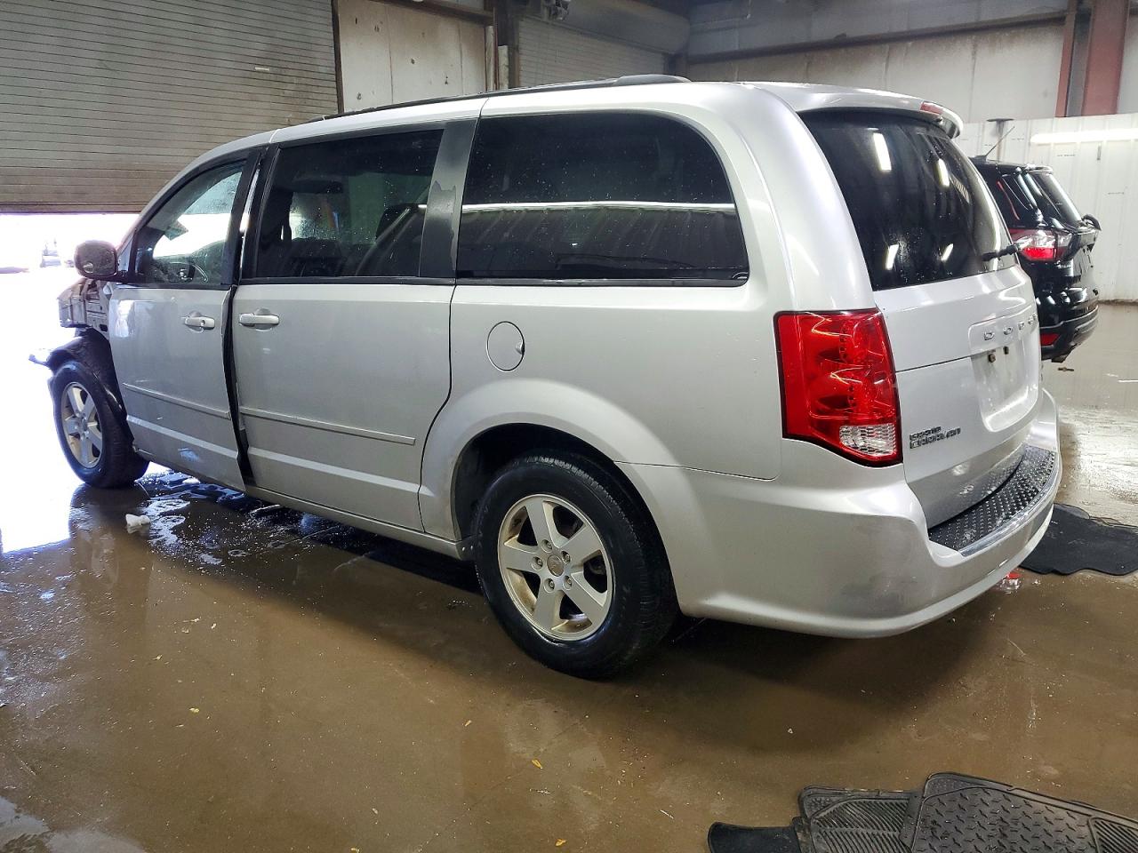 2012 DODGE GRAND CARAVAN SXT photo 2