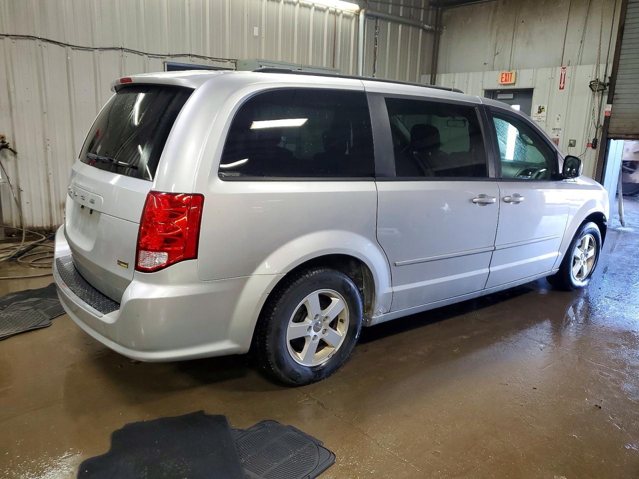 2012 DODGE GRAND CARAVAN SXT photo 3