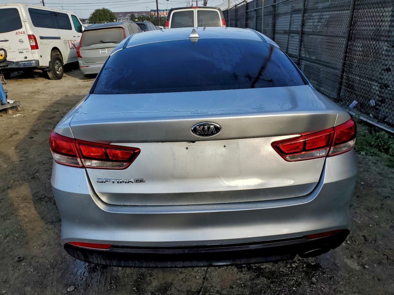 2016 KIA OPTIMA LX photo 6