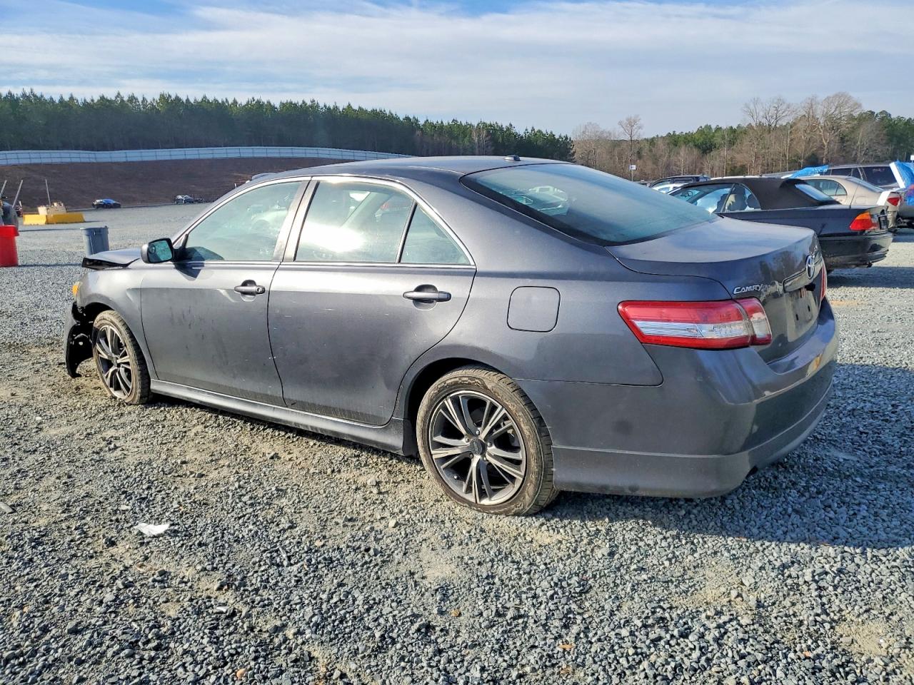 2010 TOYOTA CAMRY BASE photo 2