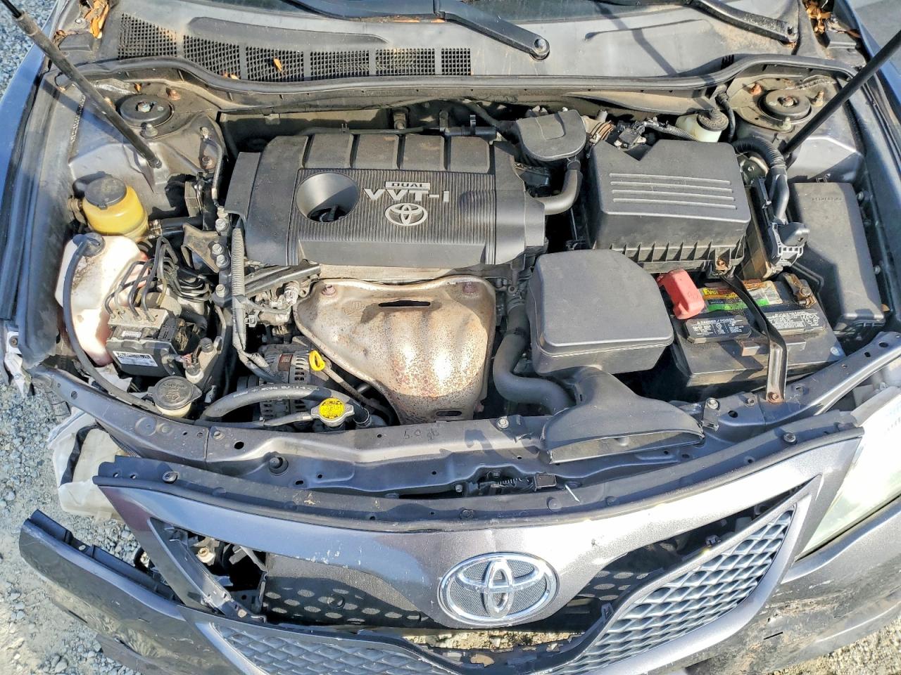 2010 TOYOTA CAMRY BASE photo 11