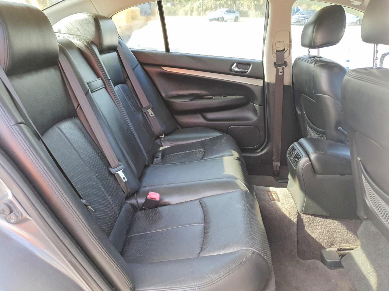 2013 INFINITI G37 BASE photo 10