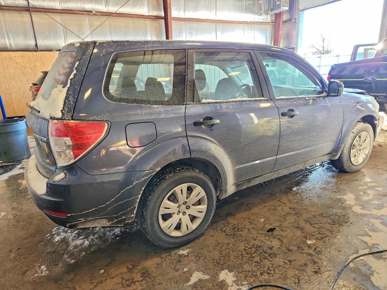 2011 SUBARU FORESTER 2.5X photo 3