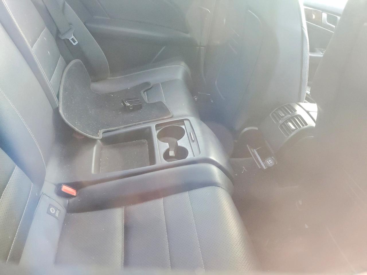 2014 MERCEDES-BENZ C 250 photo 10