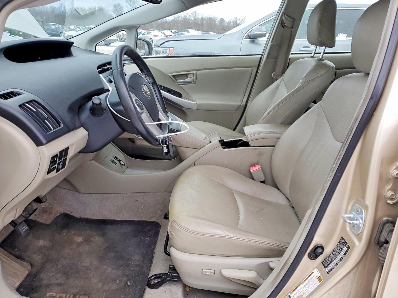 2010 TOYOTA PRIUS photo 7
