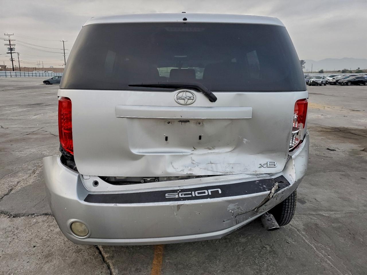 2008 TOYOTA SCION XB photo 6