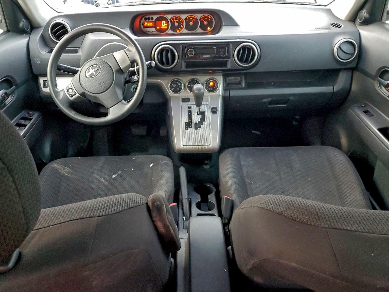 2008 TOYOTA SCION XB photo 8