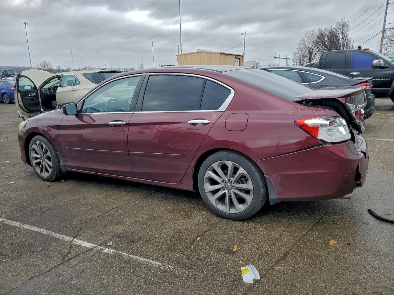 2013 HONDA ACCORD SPORT photo 2
