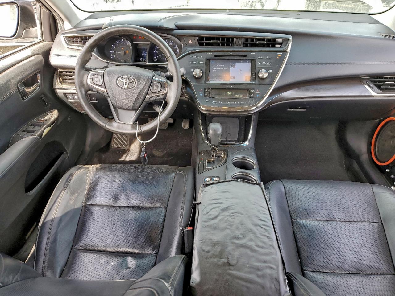 2016 TOYOTA AVALON XLE photo 8