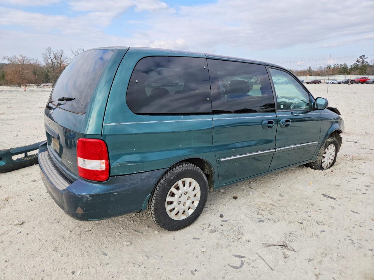 2003 KIA SEDONA photo 3