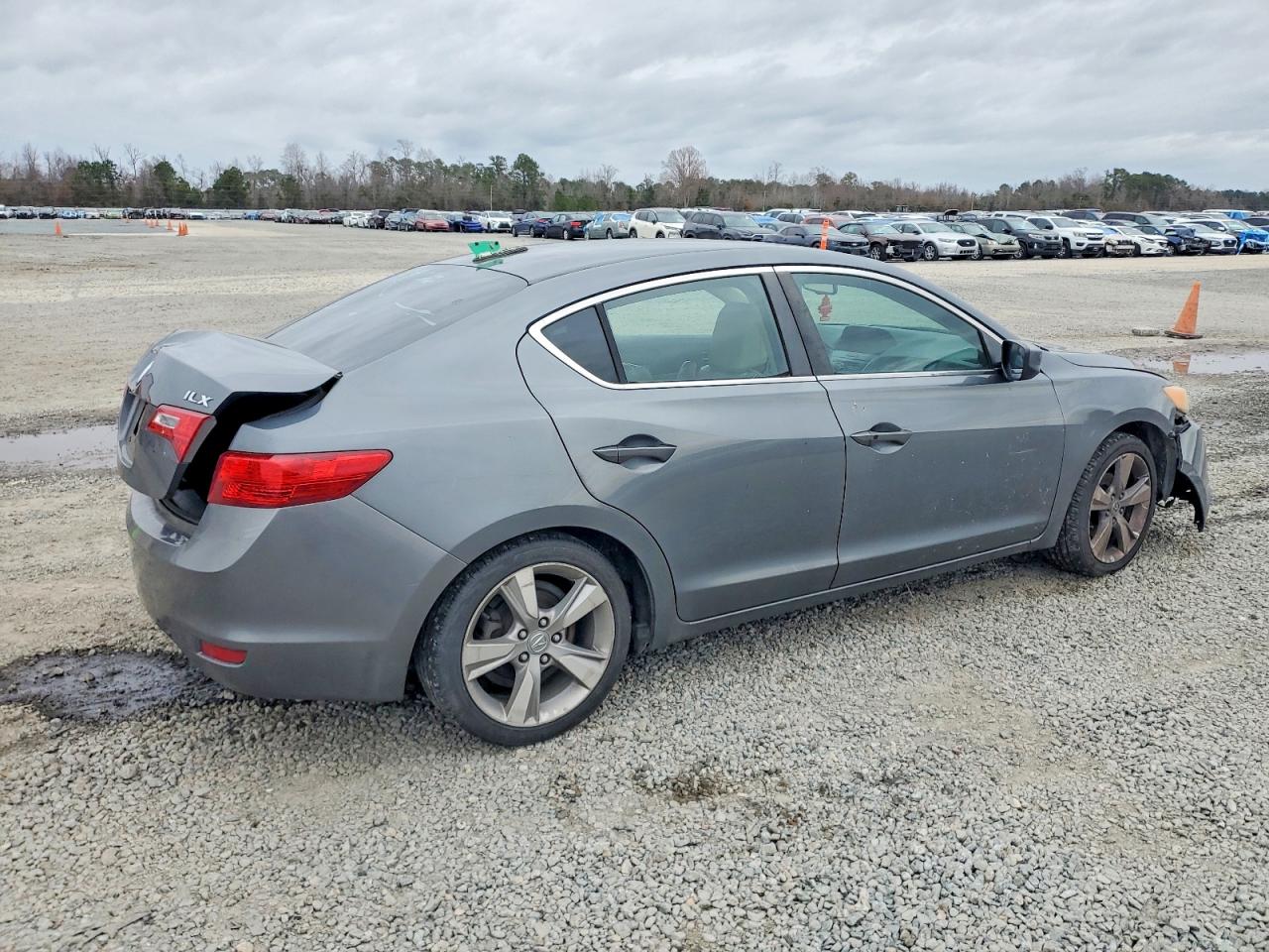 2013 ACURA ILX 20 PREMIUM photo 3