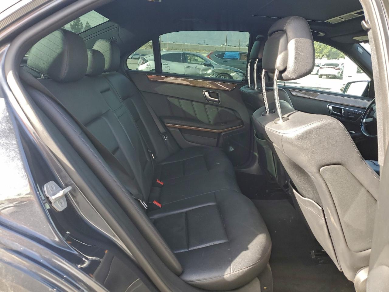 2012 MERCEDES-BENZ E 350 BLUETEC photo 10