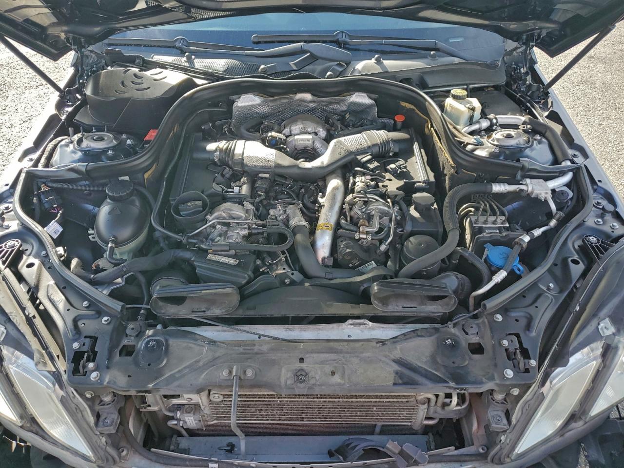 2012 MERCEDES-BENZ E 350 BLUETEC photo 11