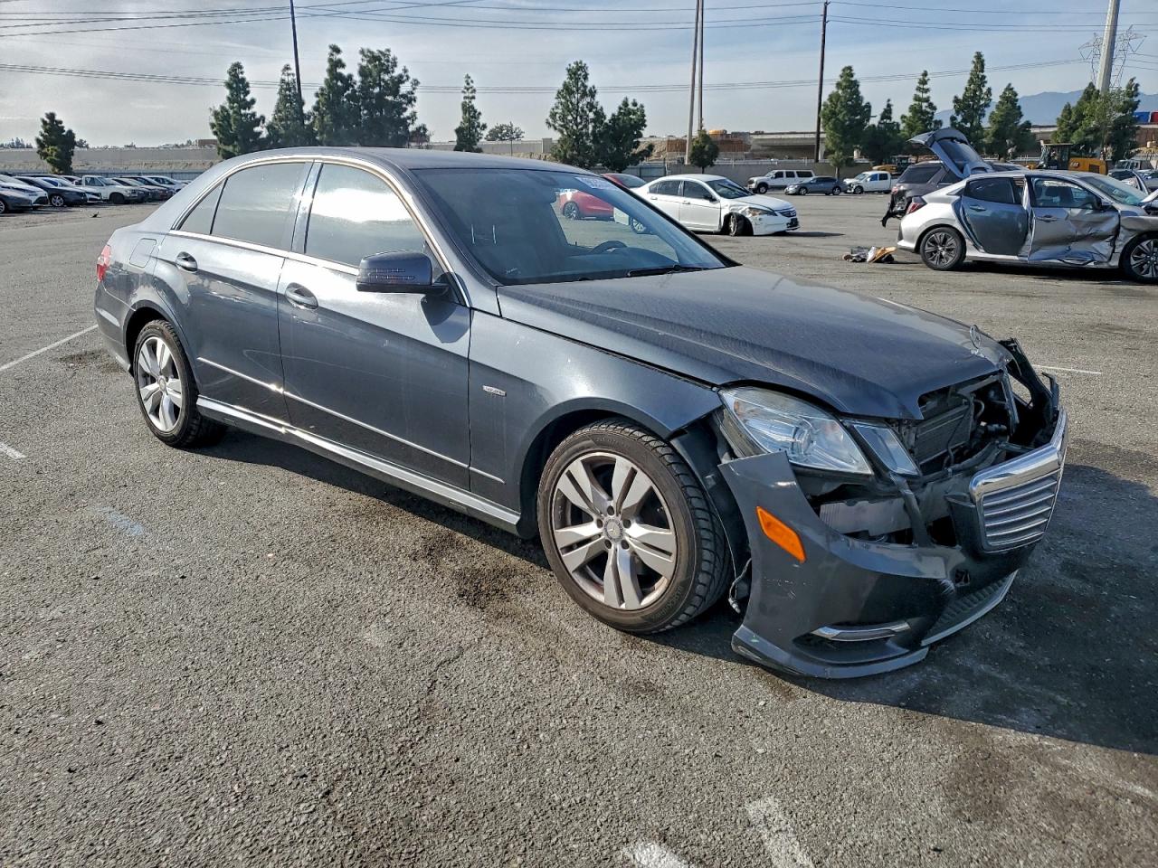 2012 MERCEDES-BENZ E 350 BLUETEC photo 4