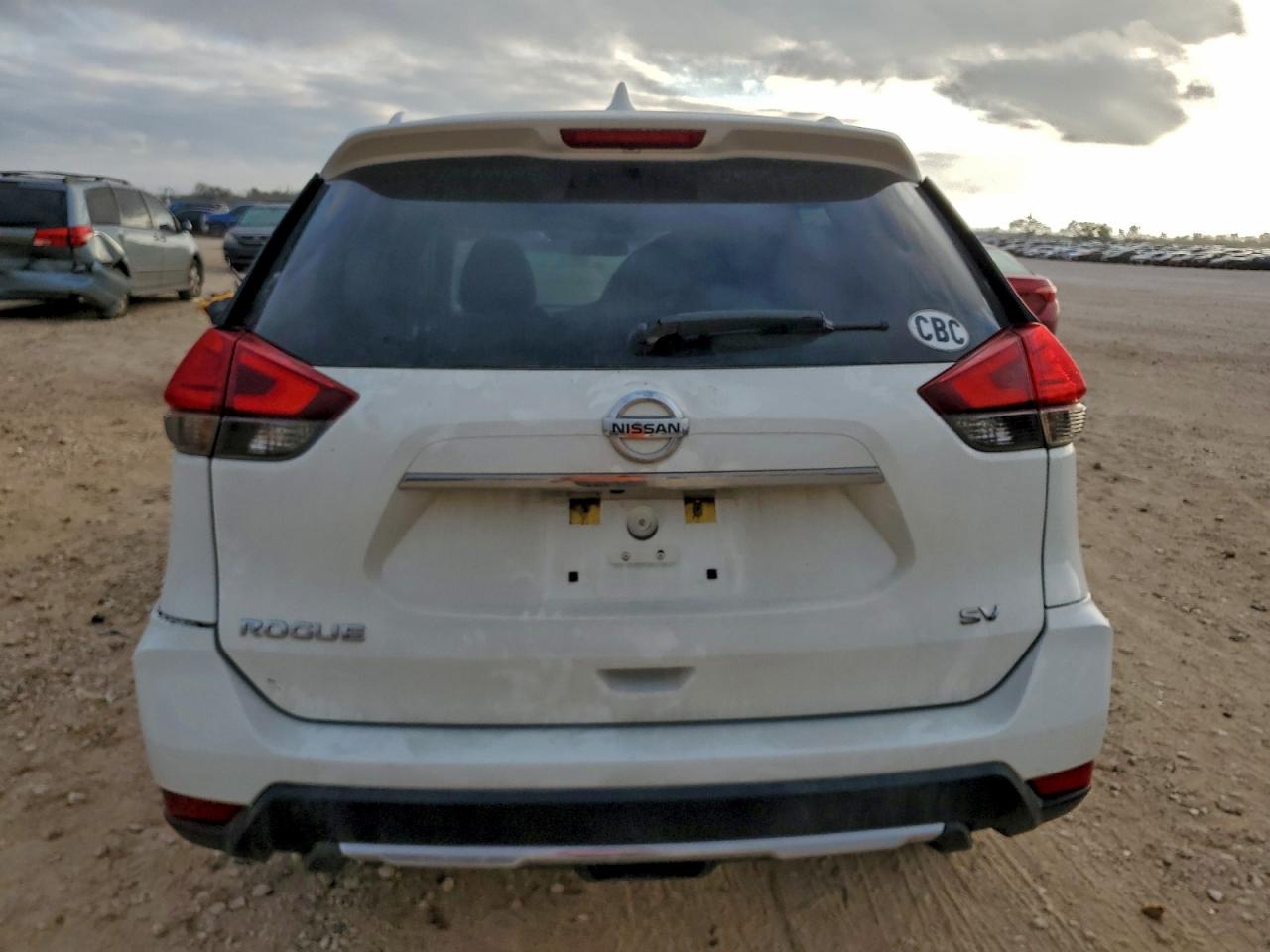 2017 NISSAN ROGUE S photo 6