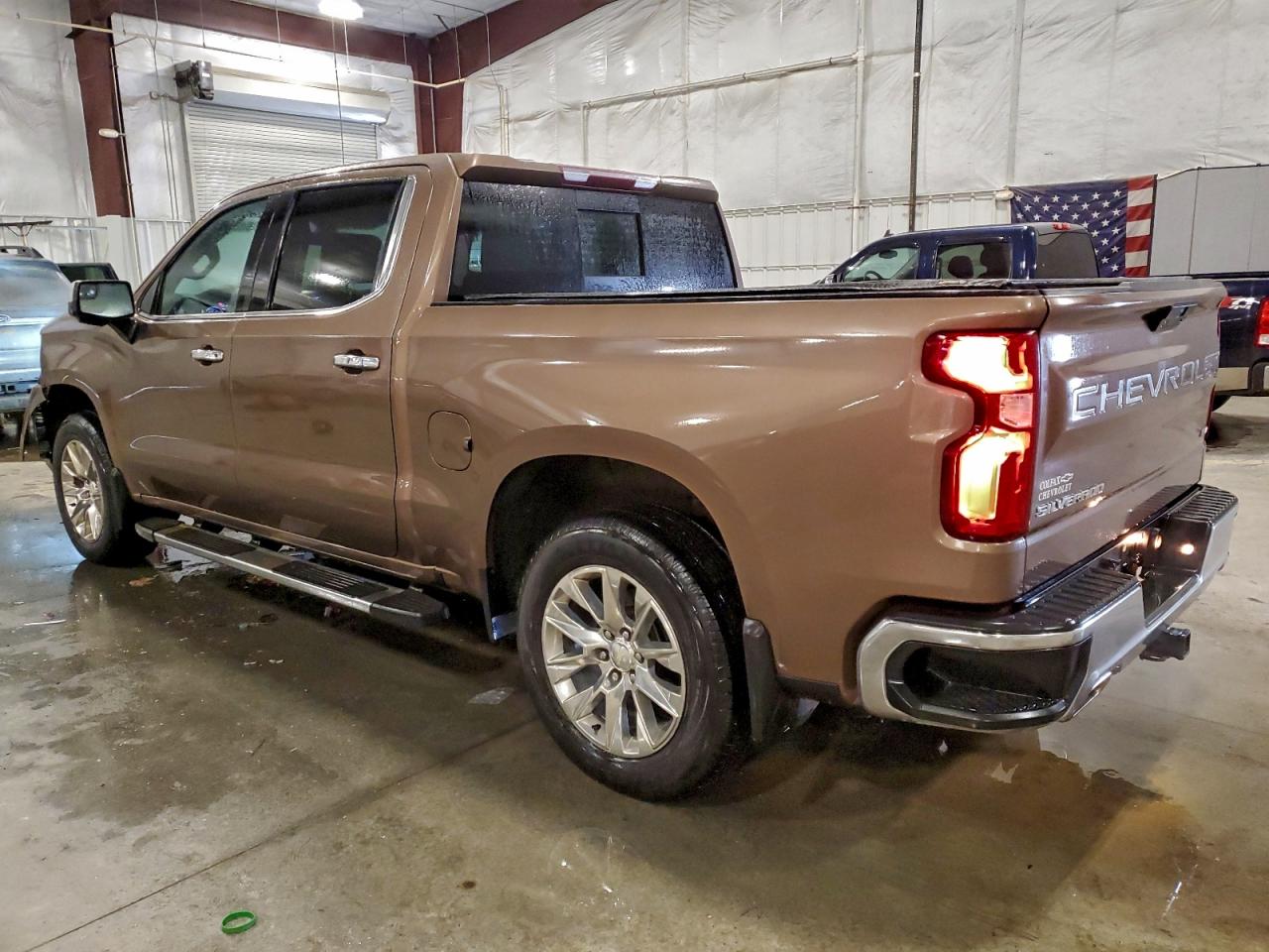 2019 CHEVROLET SILVERADO K1500 LTZ photo 2