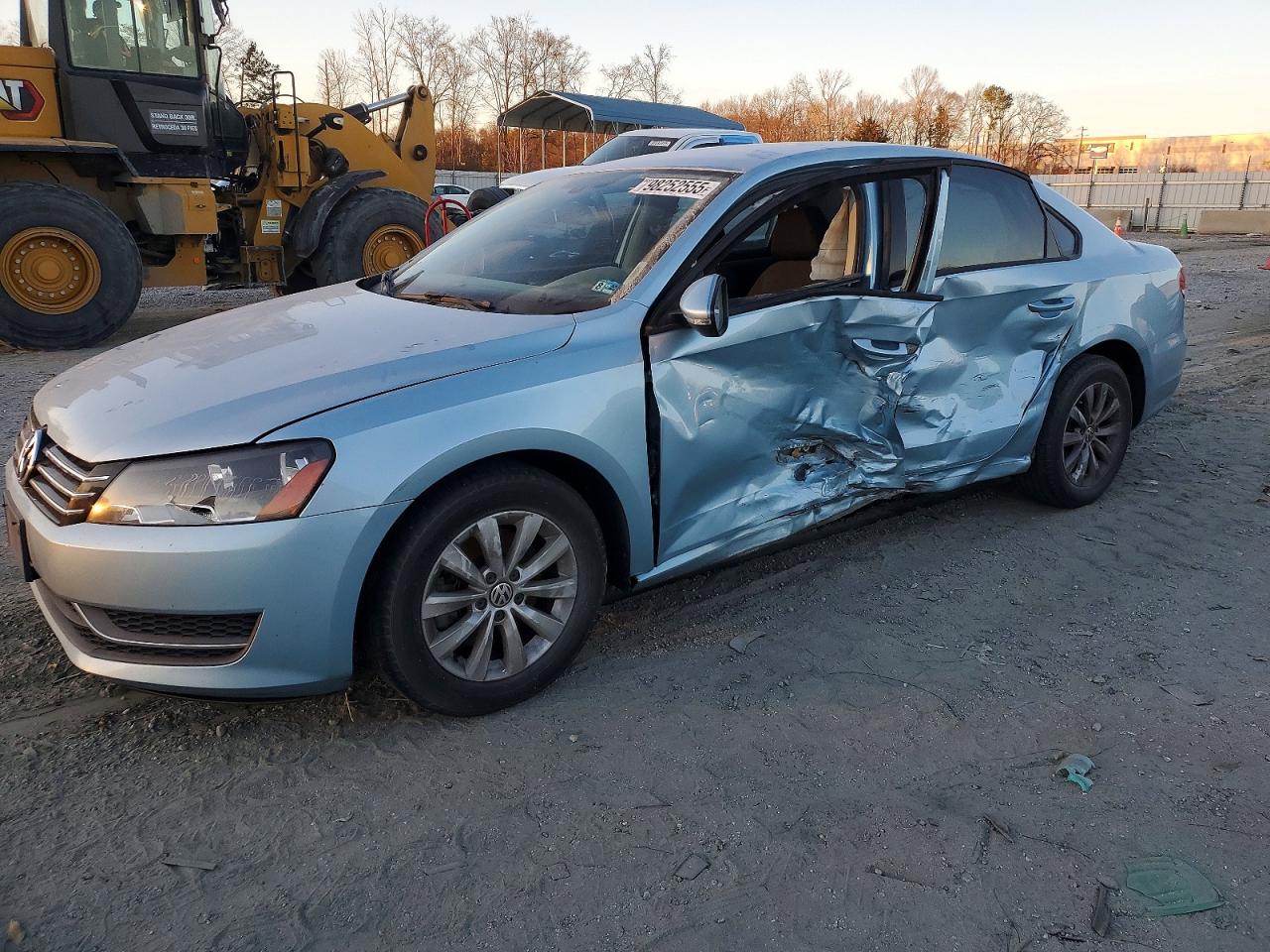 2012 VOLKSWAGEN PASSAT