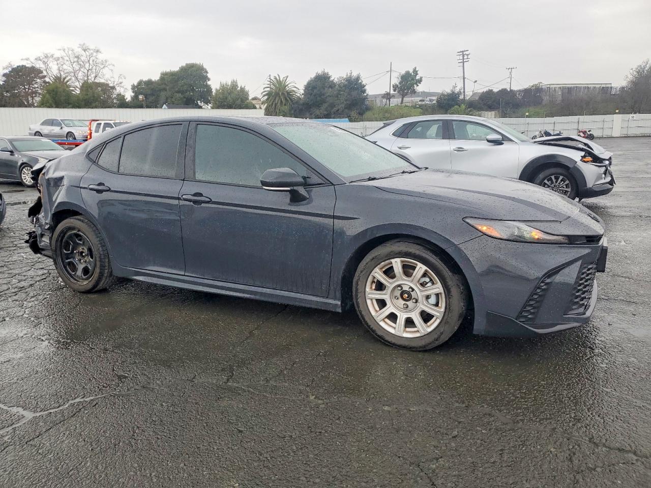 2025 TOYOTA CAMRY XSE photo 7