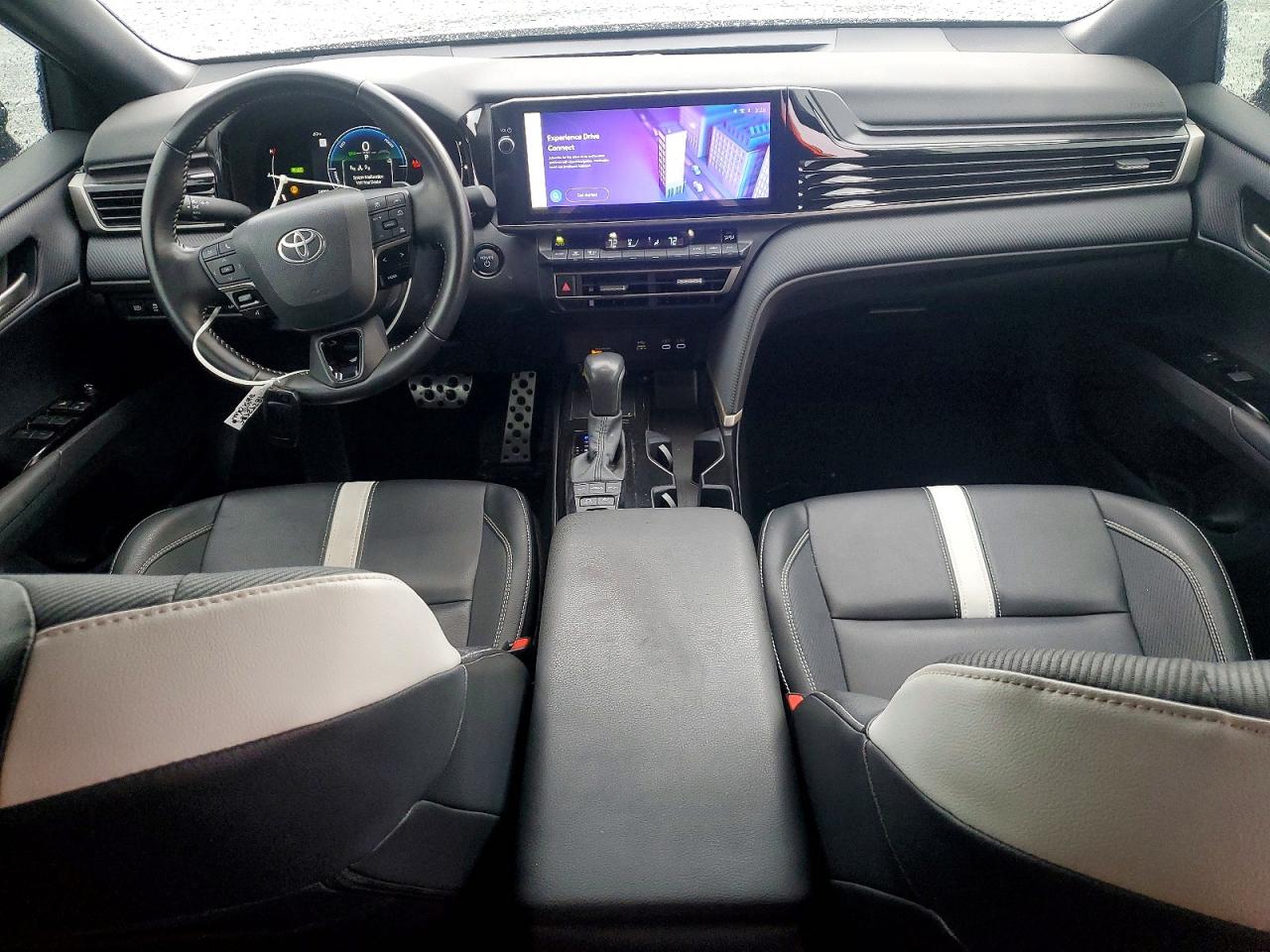 2025 TOYOTA CAMRY XSE photo 15