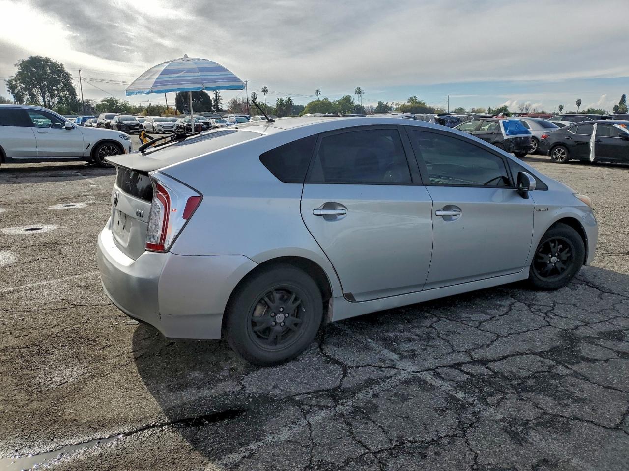2013 TOYOTA PRIUS photo 5