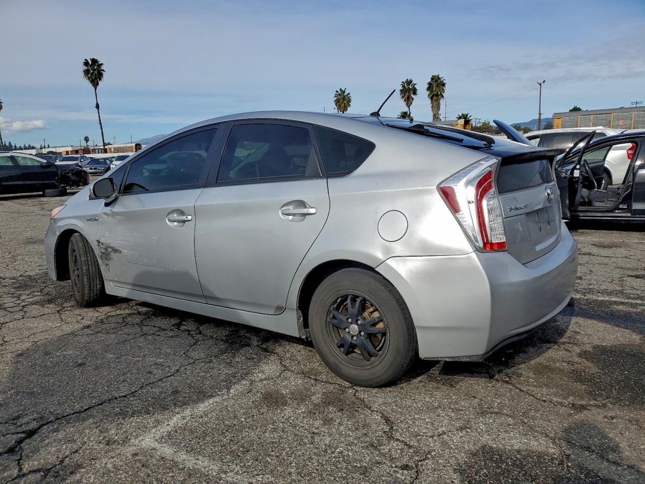 2013 TOYOTA PRIUS photo 3