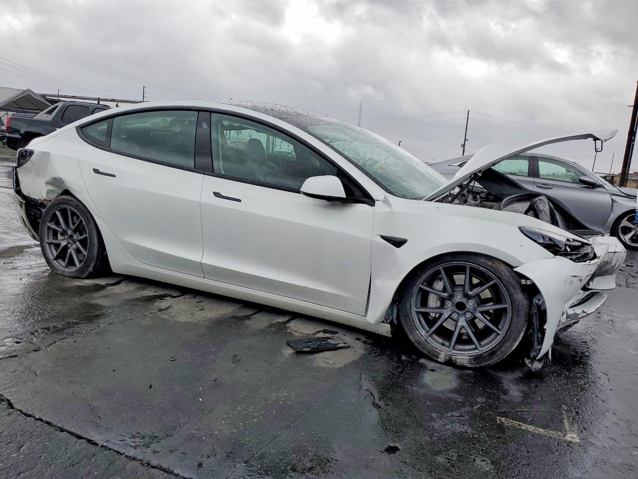 2023 TESLA MODEL 3 photo 4