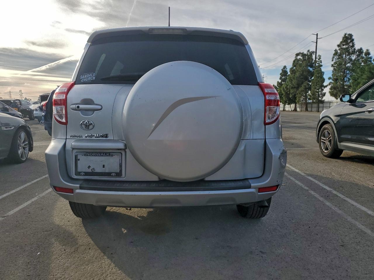 2010 TOYOTA RAV4 LIMITED photo 11