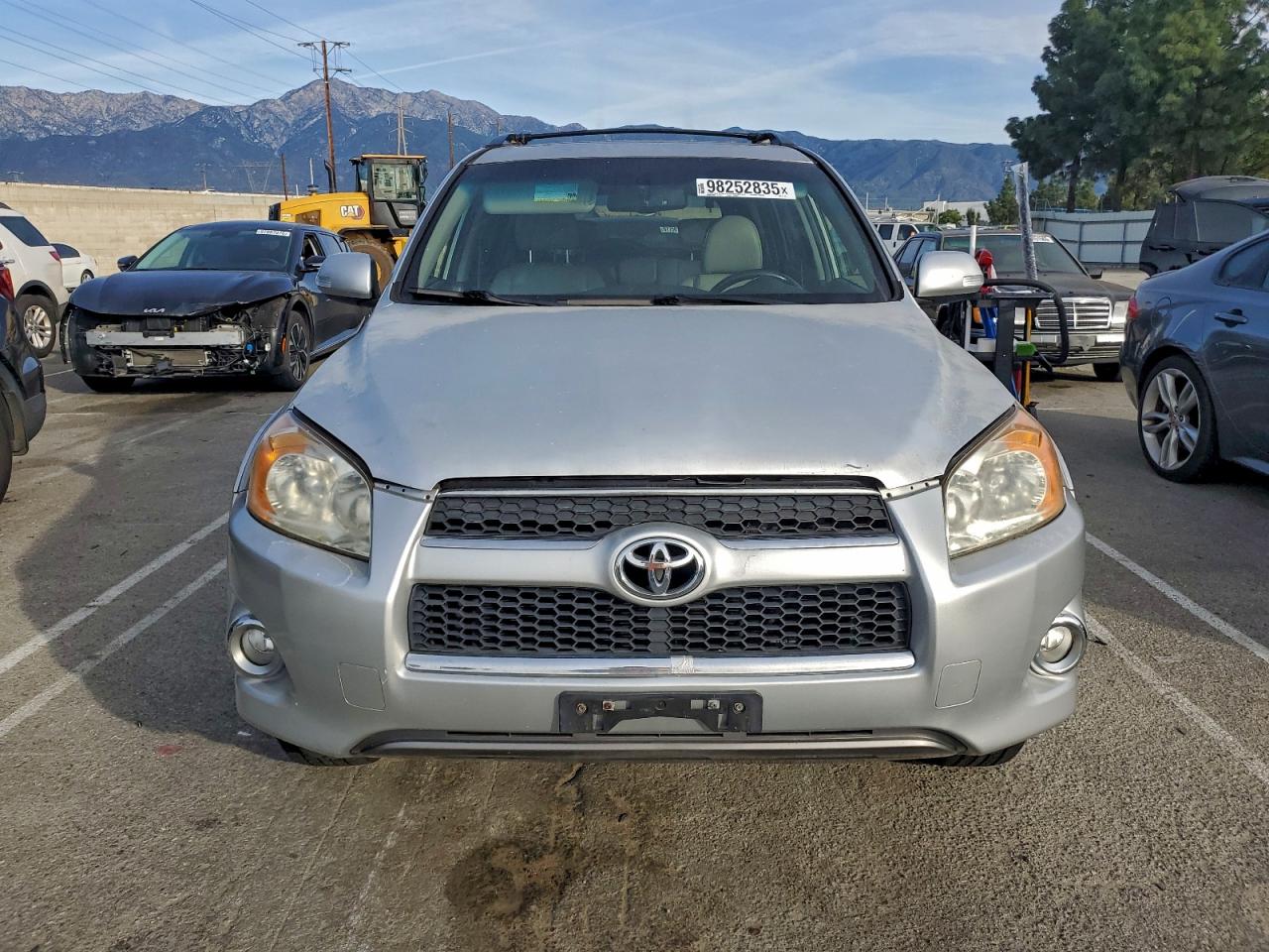2010 TOYOTA RAV4 LIMITED photo 9