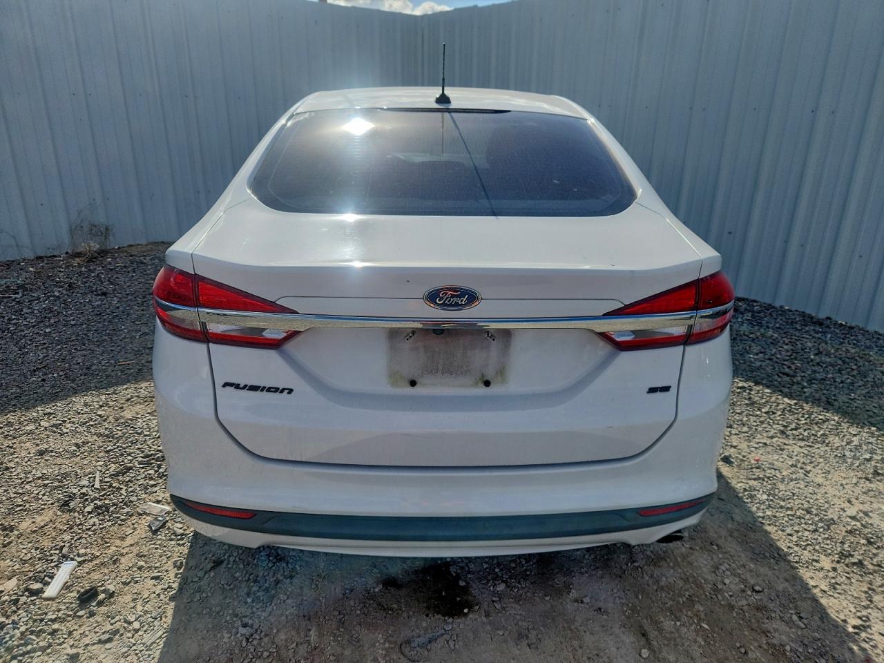 2017 FORD FUSION SE photo 6