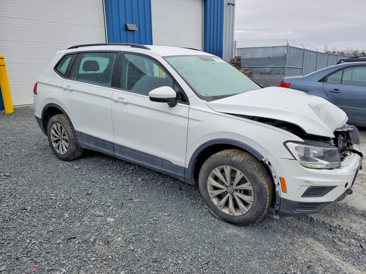 2020 VOLKSWAGEN TIGUAN S photo 4