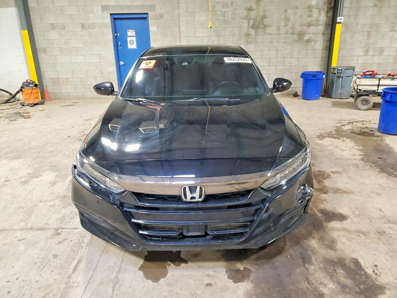 2018 HONDA ACCORD SPORT photo 9