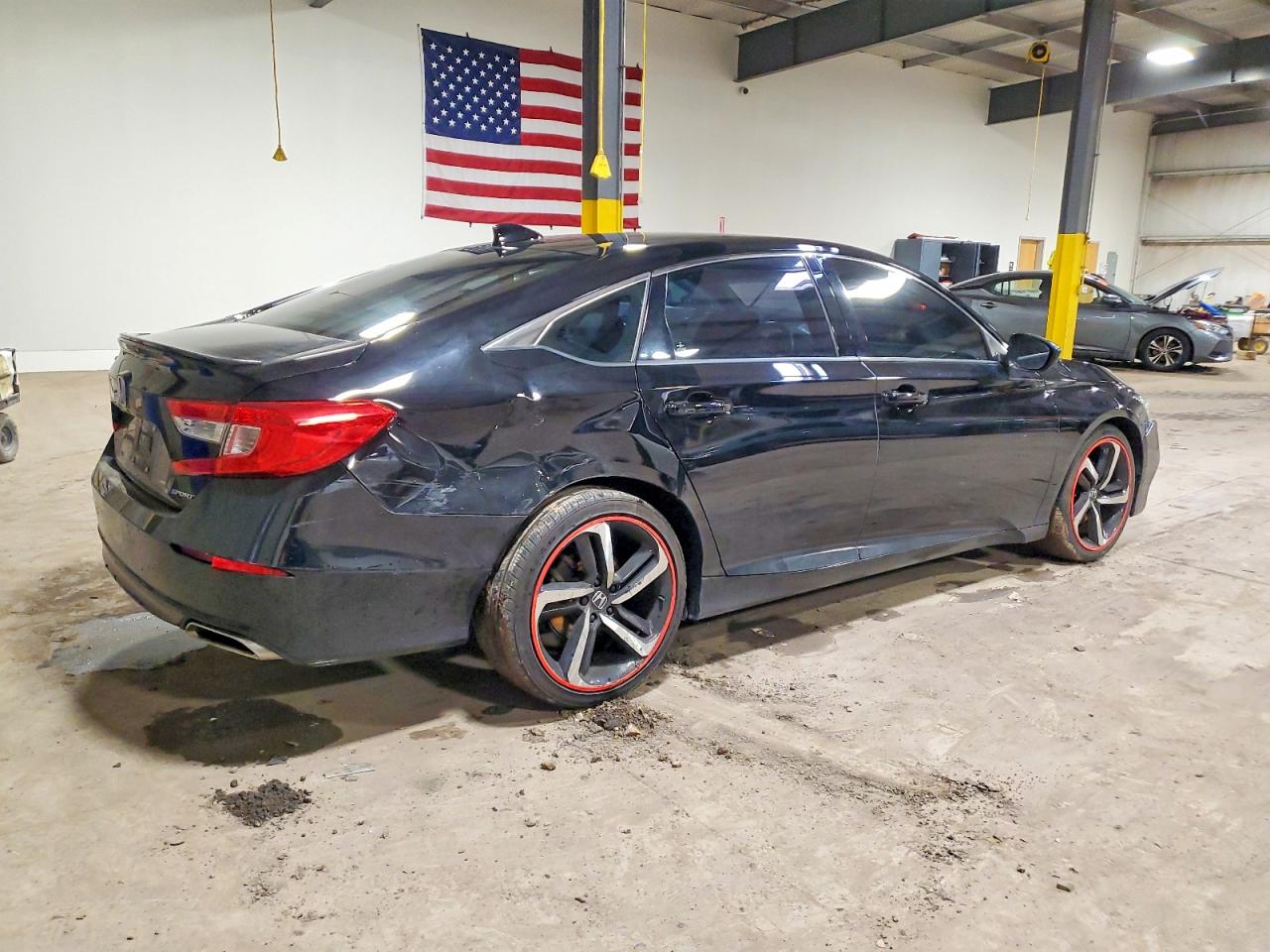 2018 HONDA ACCORD SPORT photo 5