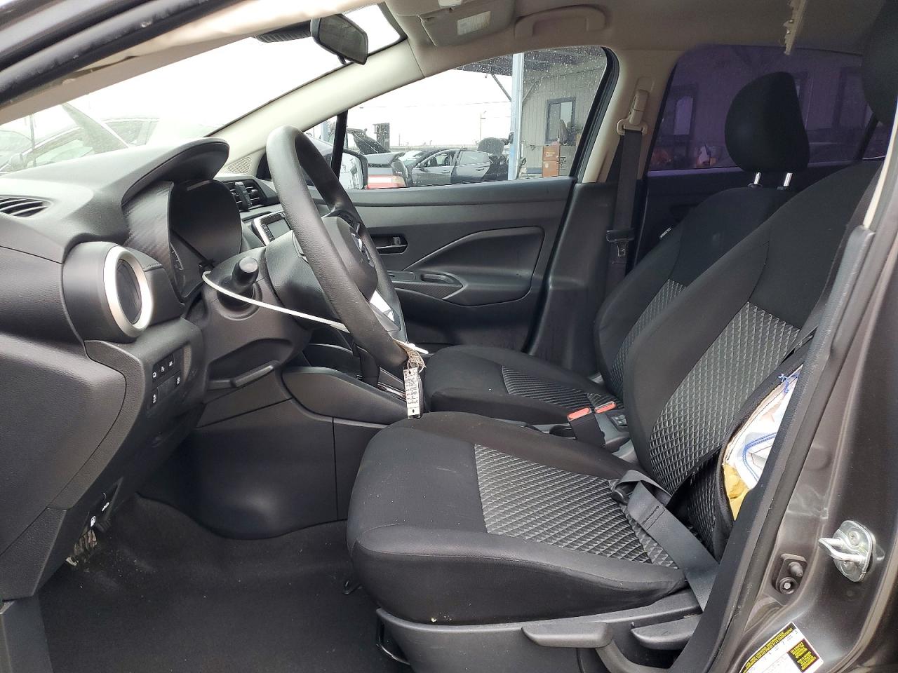 2021 NISSAN VERSA S photo 7