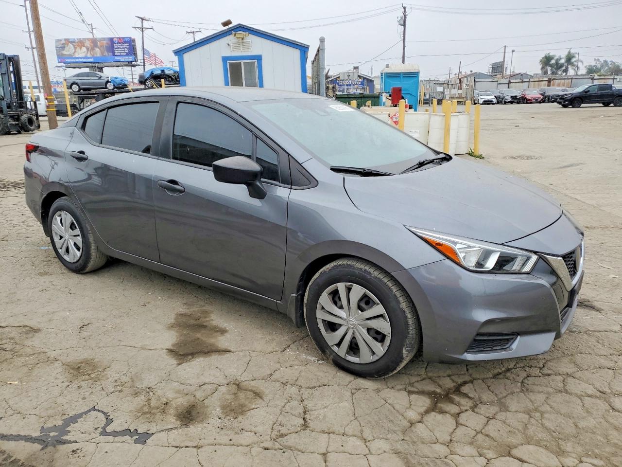 2021 NISSAN VERSA S photo 4