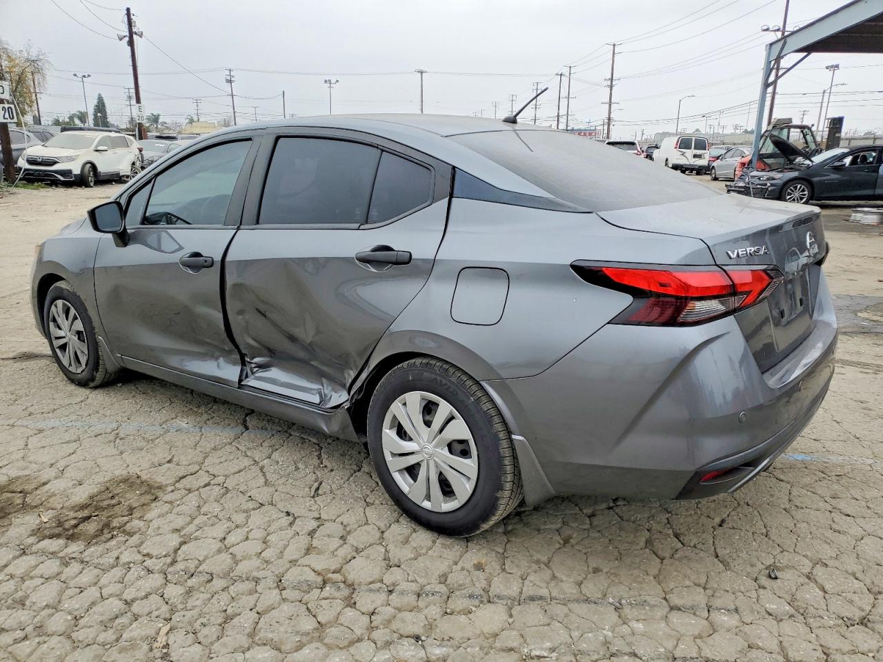 2021 NISSAN VERSA S photo 2