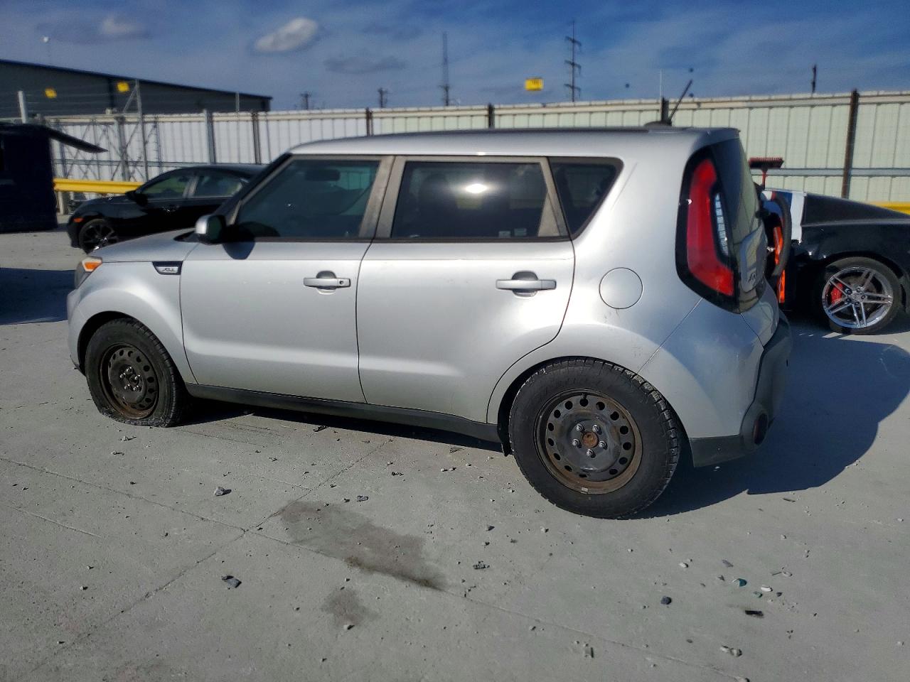 2015 KIA SOUL BASE photo 2