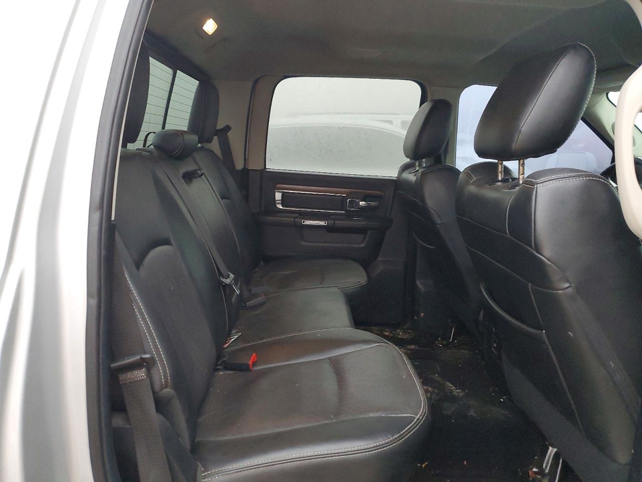 2014 RAM 1500 LARAMIE photo 10